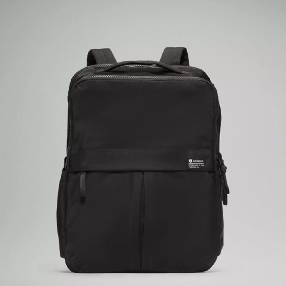 NWOT Black Lululemon Everyday Backpack 2.0 23L